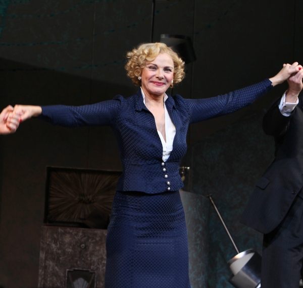Photo Coverage: PRIVATE LIVES Broadway Opening Night Curtain Call! Image