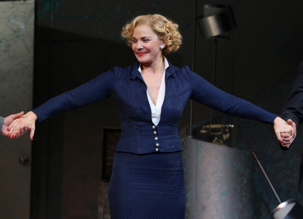 Photo Coverage: PRIVATE LIVES Broadway Opening Night Curtain Call! Image