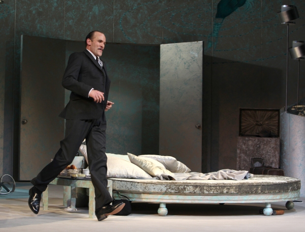 Photo Coverage: PRIVATE LIVES Broadway Opening Night Curtain Call! Image
