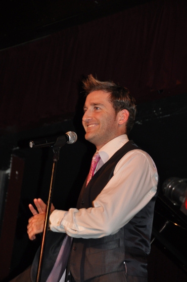Photo Flash: Paul Byrom Plays B.B. Kings Image