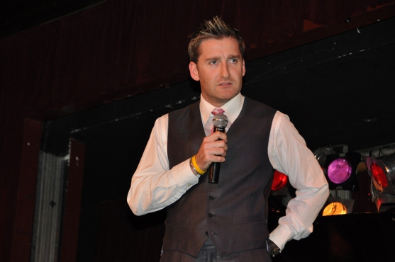 Photo Flash: Paul Byrom Plays B.B. Kings Image