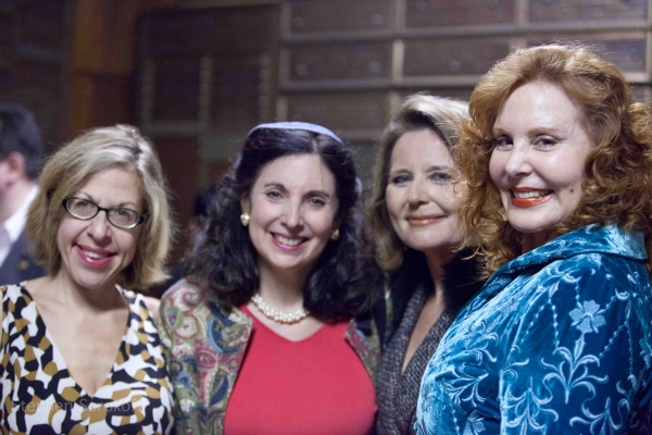 Jackie Hoffman, Rabbi Jill Hausman, Randi Levine-Miller, Carol Ostrow Photo