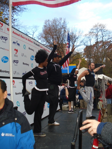 Photo Flash: SISTER ACT Participates in 'Race to Deliver' Image