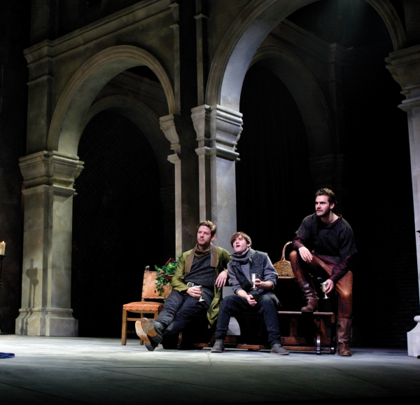 Photo Flash: Joanna Lumley, Robert Lindsay in Theatre Royal Haymarket's LION IN WINTER Image