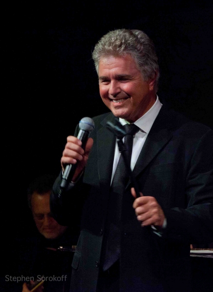 Photo Flash: Steve Tyrell  Plays The Carlyle Image