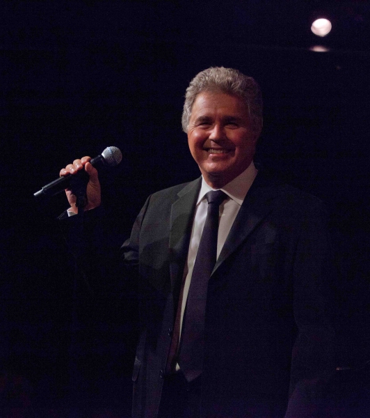 Photo Flash: Steve Tyrell  Plays The Carlyle Image