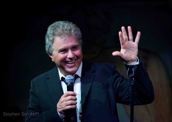 Photo Flash: Steve Tyrell  Plays The Carlyle Image