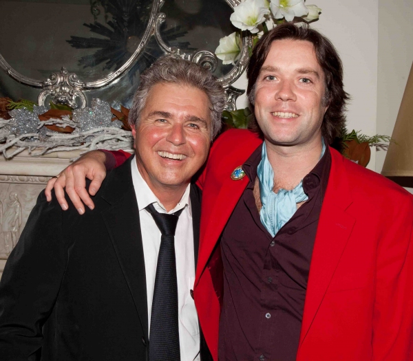 Photo Flash: Steve Tyrell  Plays The Carlyle Image