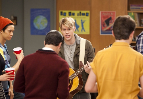 Photo Flash: First Look at GLEE's 'Hold On To Sixteen' Episode Image