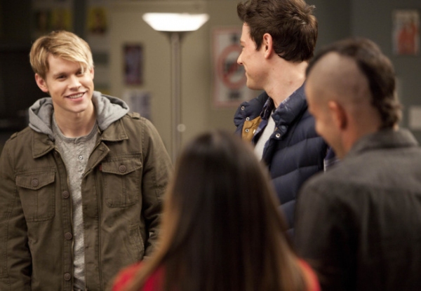 Photo Flash: First Look at GLEE's 'Hold On To Sixteen' Episode Image