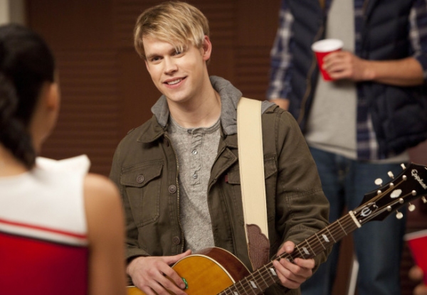 Photo Flash: First Look at GLEE's 'Hold On To Sixteen' Episode 