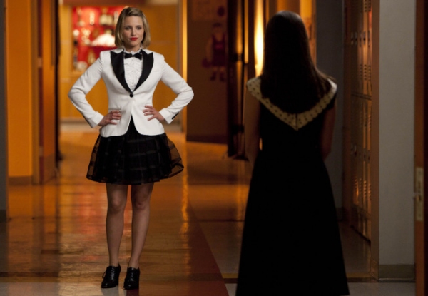 Photo Flash: First Look at GLEE's 'Hold On To Sixteen' Episode Image