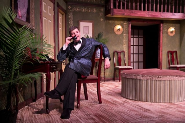 Photo Flash: TheatreWorks' PRESENT LAUGHTER Image