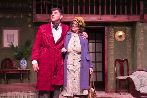 Photo Flash: TheatreWorks' PRESENT LAUGHTER Image