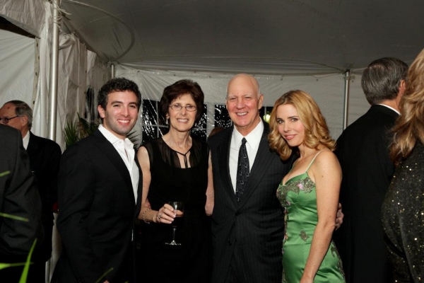 Kerry Butler and Jarrod Spector with Gala Honorees The Cohens Photo