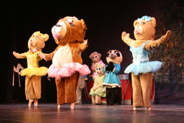 Photo Coverage: CHRISTMAS TIME Opens at Reagle Music Theatre Dec. 3 Image