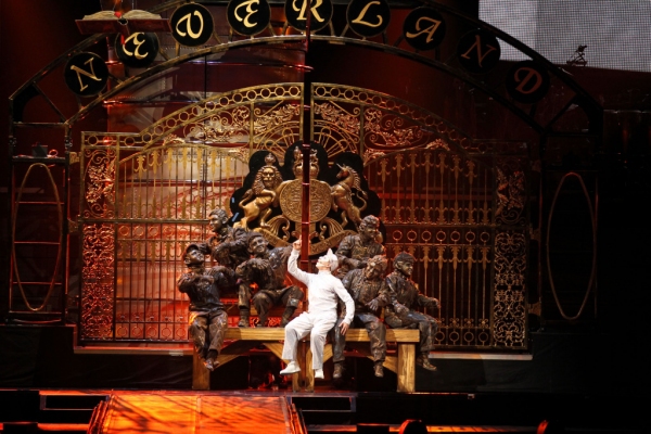 Photo Flash: Cirque du Soleil's Michael Jackson THE IMMORTAL World Tour Opens in Las Vegas! Image