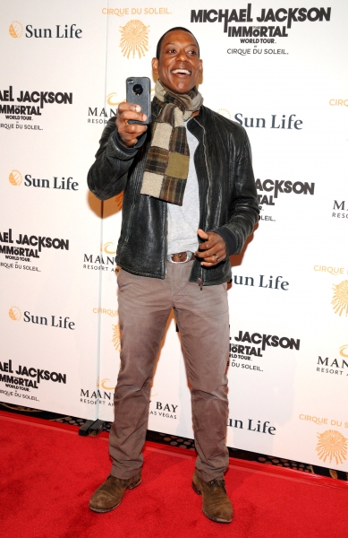Photo Flash: Michael Jackson THE IMMORTAL World Tour - Red Carpet! Image