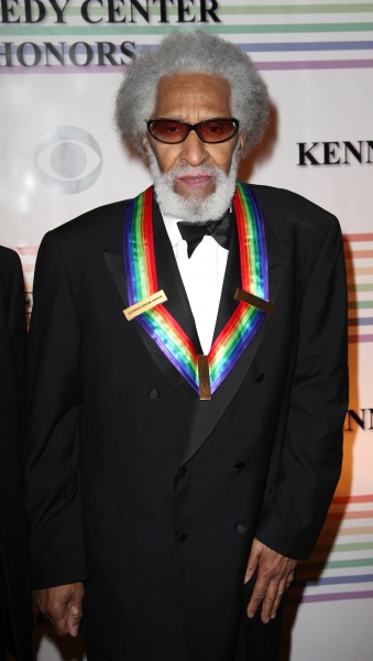 Photo Coverage: Meryl Streep, Barbara Cook & More at the Kennedy Center Honors - The Red Carpet!  Image