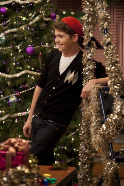 Photo Flash: First Look at GLEE's 'Extraordinary Merry Christmas' Episode! Image