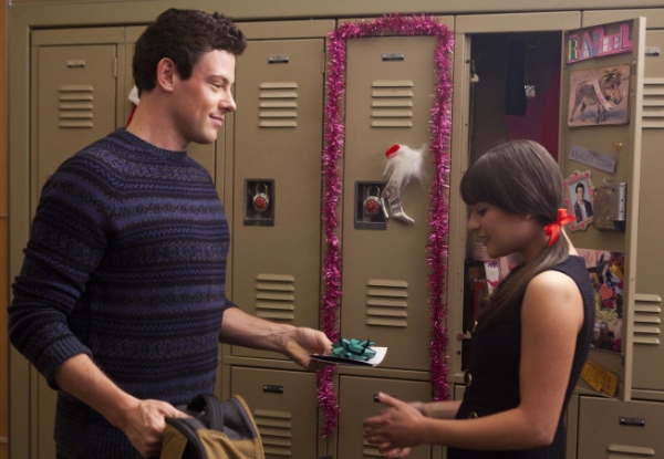 Photo Flash: First Look at GLEE's 'Extraordinary Merry Christmas' Episode! Image