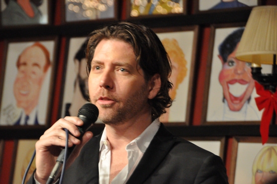 Photo Coverage: James Barbour Brings Holiday Concert to Sardi's Featuring Paige Davis Image