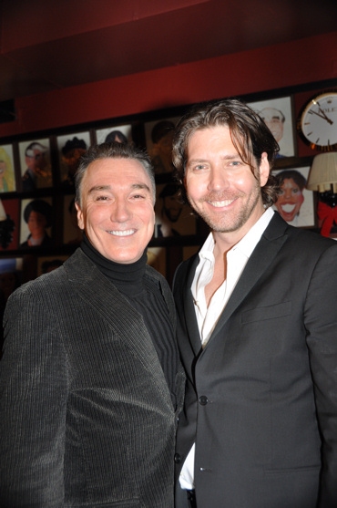 Photo Coverage: James Barbour Brings Holiday Concert to Sardi's Featuring Paige Davis Image