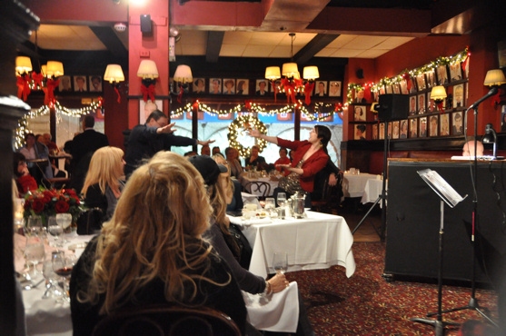 Photo Coverage: James Barbour Brings Holiday Concert to Sardi's Featuring Paige Davis Image
