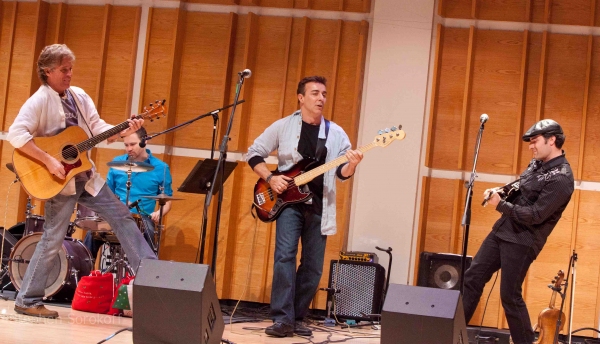 Photo Coverage: David Ippolito Brings 'That Guitar Man from Central Park' Back to Merkin Hall Image