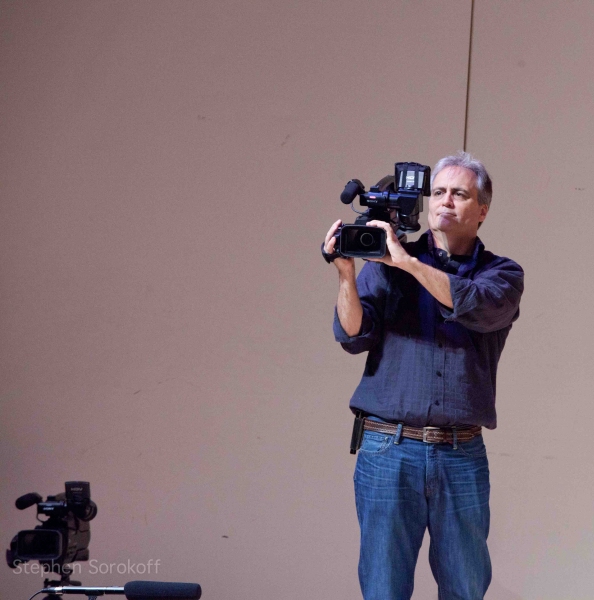 Photo Coverage: David Ippolito Brings 'That Guitar Man from Central Park' Back to Merkin Hall Image