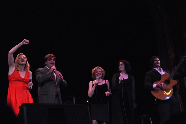 Photo Coverage: Rob Evan and Neil Berg Host Broadway All-Star Holiday Concert in Irvington, NY Image