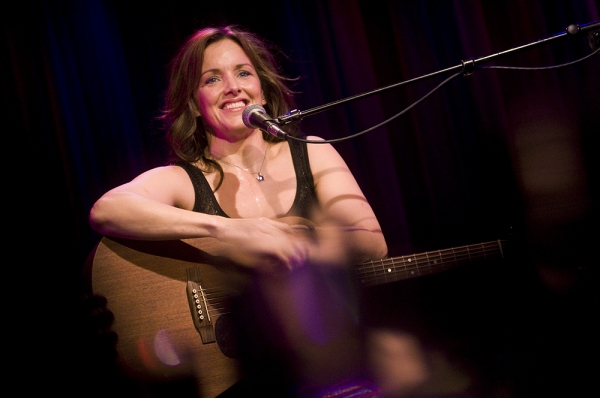 Photo Flash: Alice Ripley Plays the Laurie Beechman Image