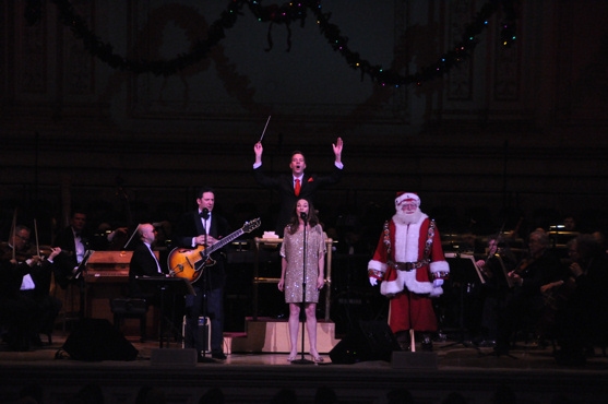 Photo Coverage: John Pizzarelli and Jessica Molaskey Wish You A Swingin' Christmas With The New York Pops 