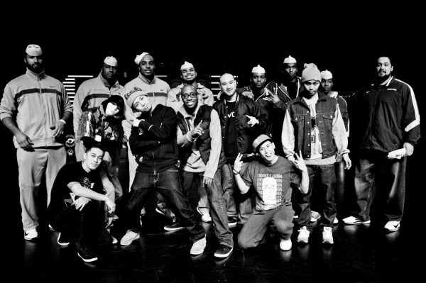 Photo Flash: Jabbawockeez Performs at MAACO Bowl  Image