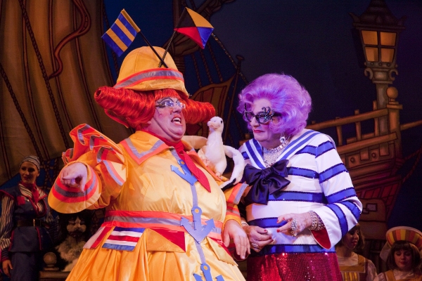 Photo Flash: Dame Edna Makes Pantomime Debut in DICK WHITTINTON 