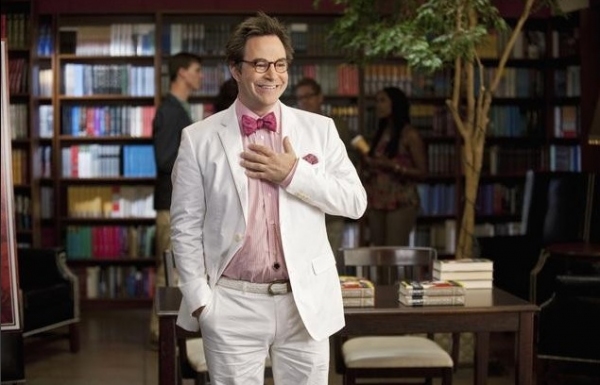 Photo Flash: Roger Bart Guest Stars on ABC's REVENGE Tonight Image