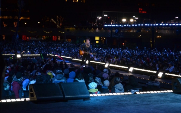 Photo Coverage: AMERICAN IDIOT Tour Rocks Nathan Phillips Square Image