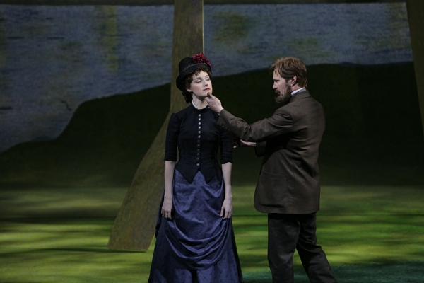 Photo Flash: First Look at Erin Davie & Ron Bohmer in Repertory Theatre of St. Louis' SUNDAY IN THE PARK WITH GEORGE! Image