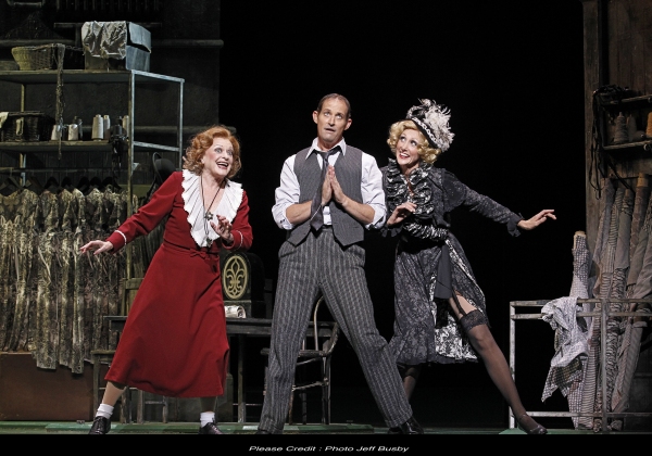 Photo Flash: First Look at Anthony Warlow, Nancye Hayes in Sydney Lyric Theatre's ANNIE Image