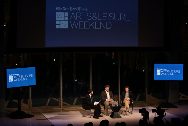 Photo Coverage: Kristen Wiig & Seth Rogen Visit New York Times Arts & Leisure Weekend Image