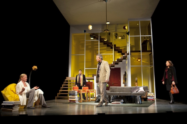 Photo Flash: First Look at Brooks Ashmanskas, Stephen Bogardus, et al. in Huntington Theatre Company's GOD OF CARNAGE Image