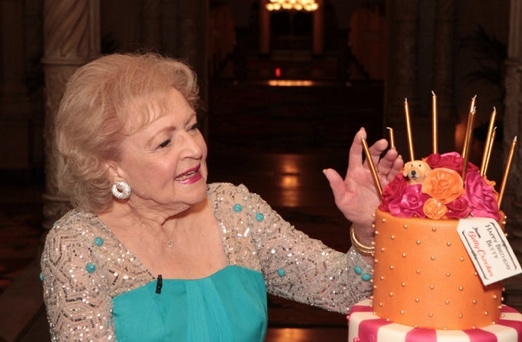 Photo Flash: First Look - BETTY WHITE'S 90th BIRTHDAY Tribute Airing on NBC Tonight Image
