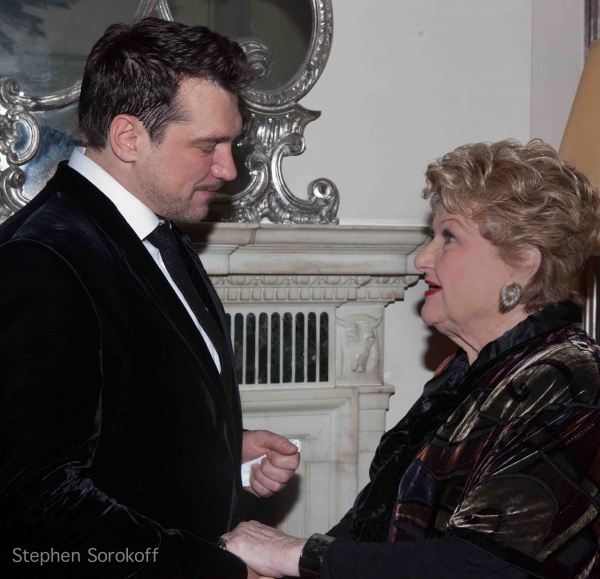 Photo Coverage: Chita Rivera, Liza Minnelli, et al. Attend Paulo Szot's Carlyle Concert Image