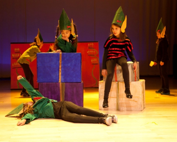 Photo Flash: Beijing Playhouse Presents THE GRINCH Image