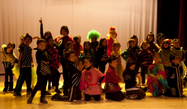 Photo Flash: Beijing Playhouse Presents THE GRINCH Image