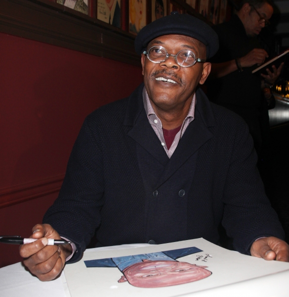 Photo Coverage: Samuel L. Jackson and Angela Bassett Unveil Sardi's Portraits! Image