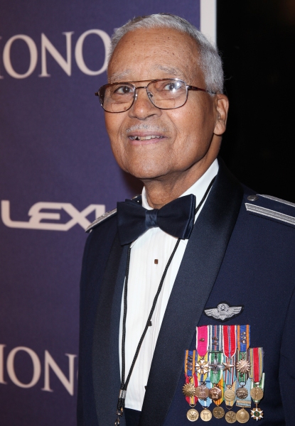 Photo Coverage: Arrivals at BET Honors 2012 Image