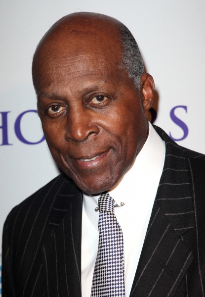 Photo Coverage: Aretha Franklin, Stevie Wonder, et al. at the 2012 BET Honors Image