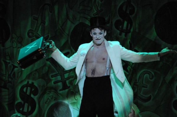Photo Flash: First Loot at Kate Shindle in Maltz Jupiter's CABARET Image