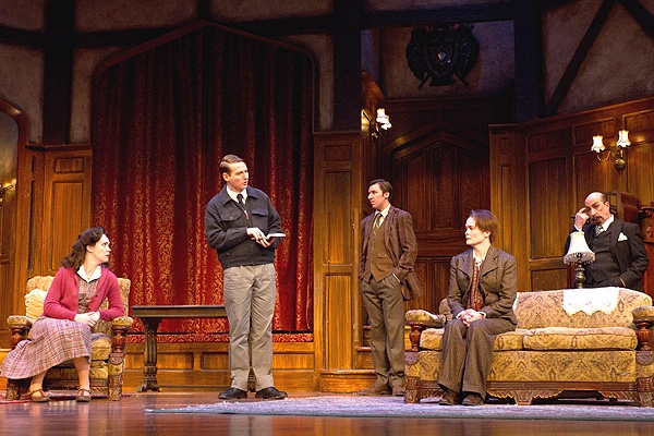 Photo Preview: THE MOUSETRAP At Walnut Street Theater 